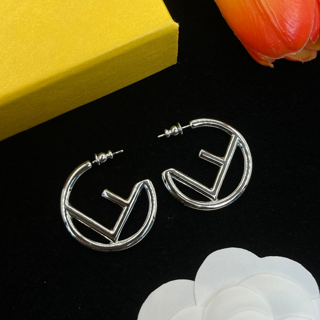 14F647E Popular  Earrings