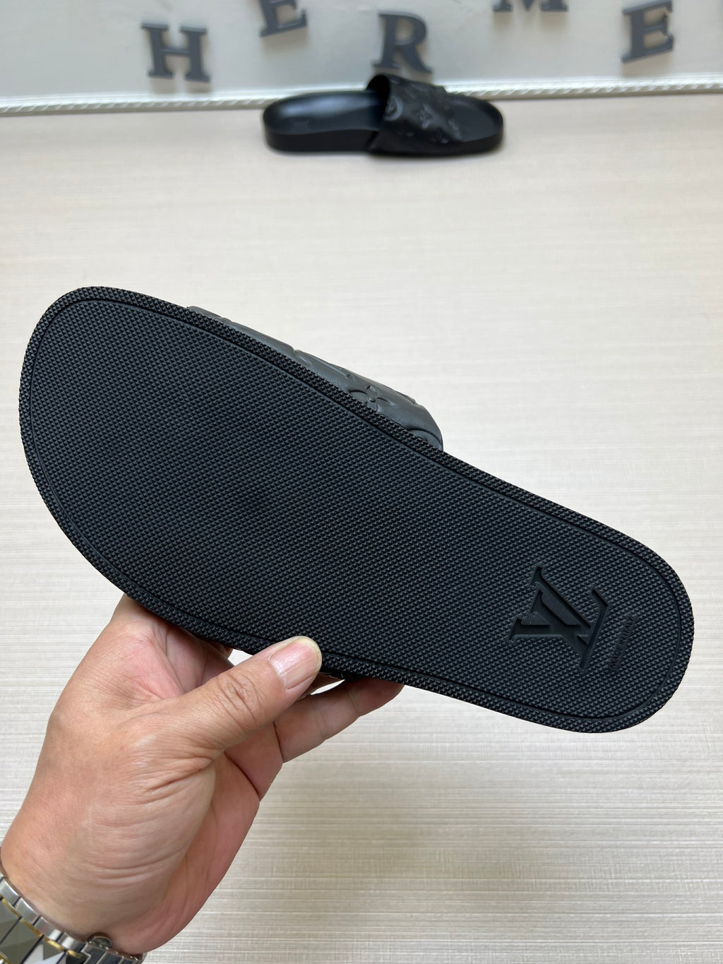 54E84Z Popular slippers