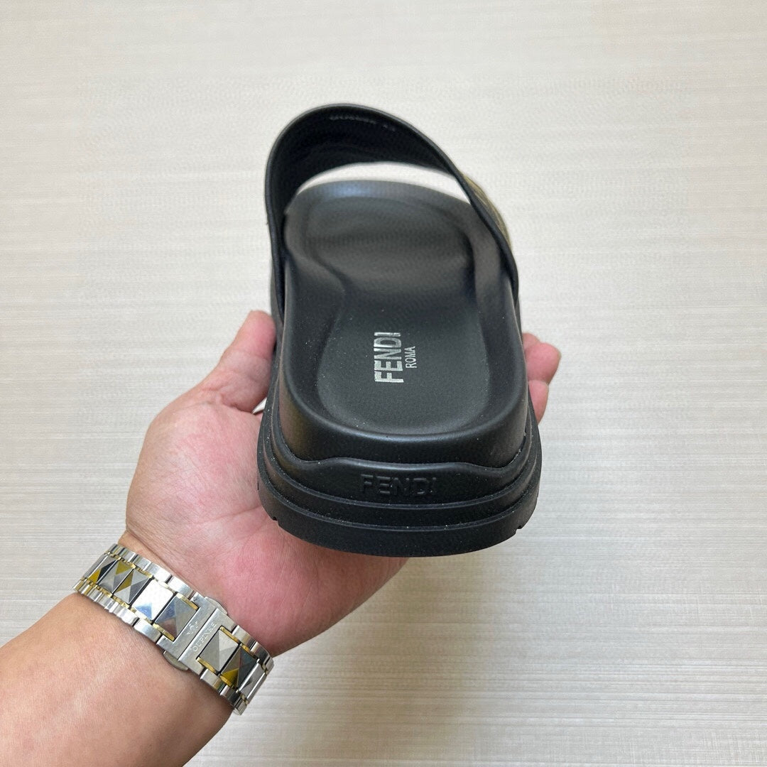5LF223Z Popular Slippers