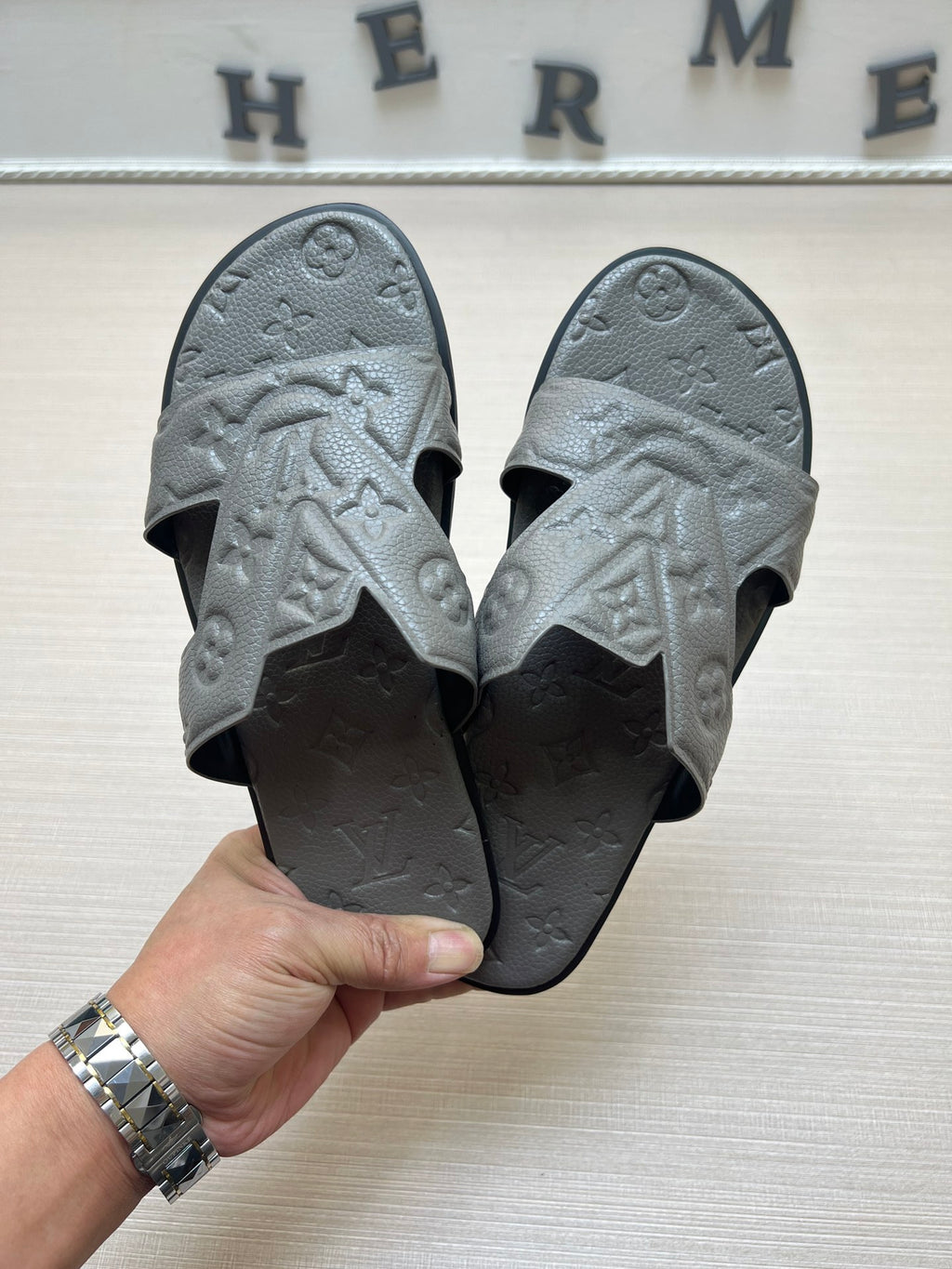54E34Z Popular slippers