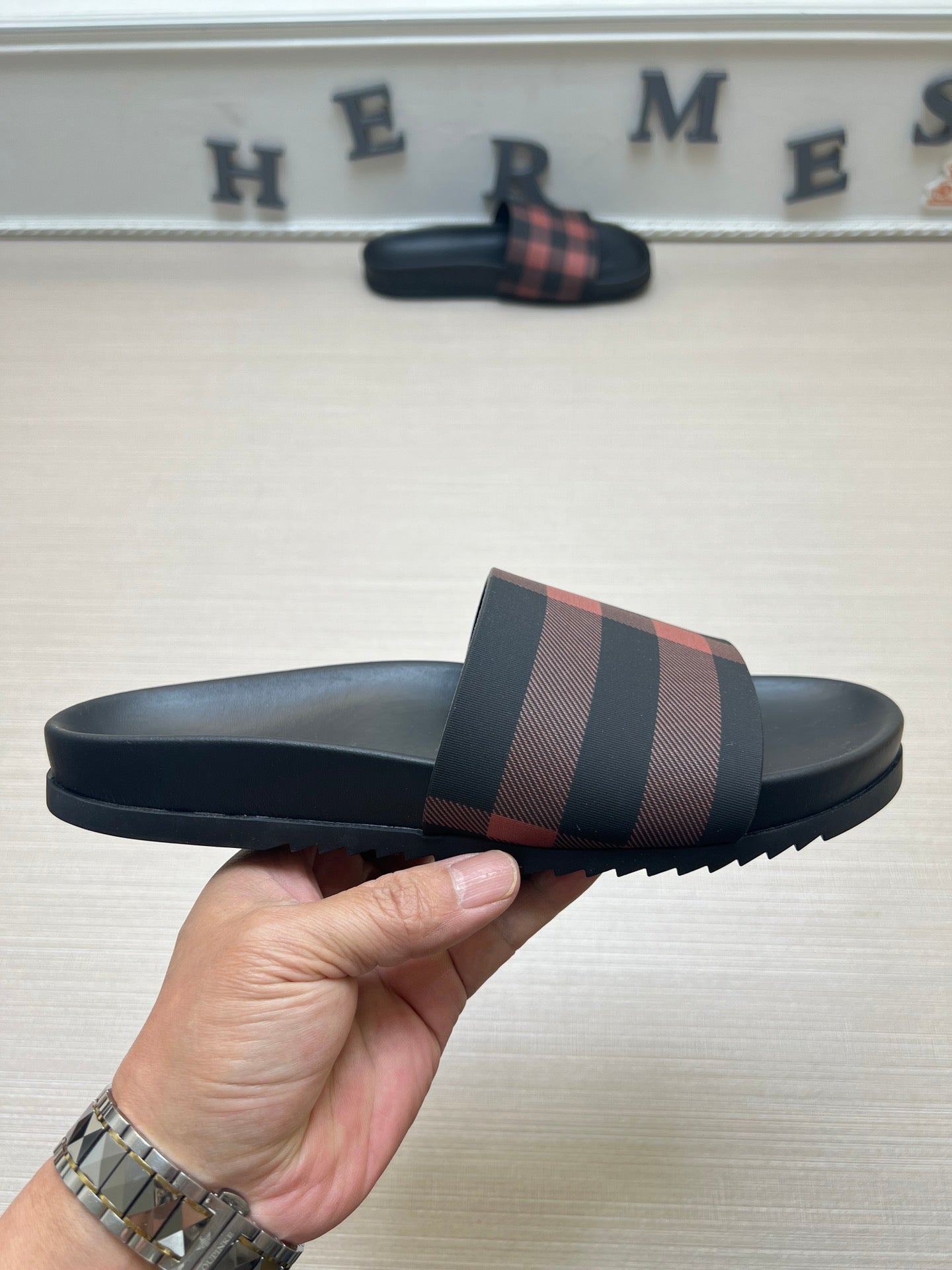 54R119Z Popular slippers