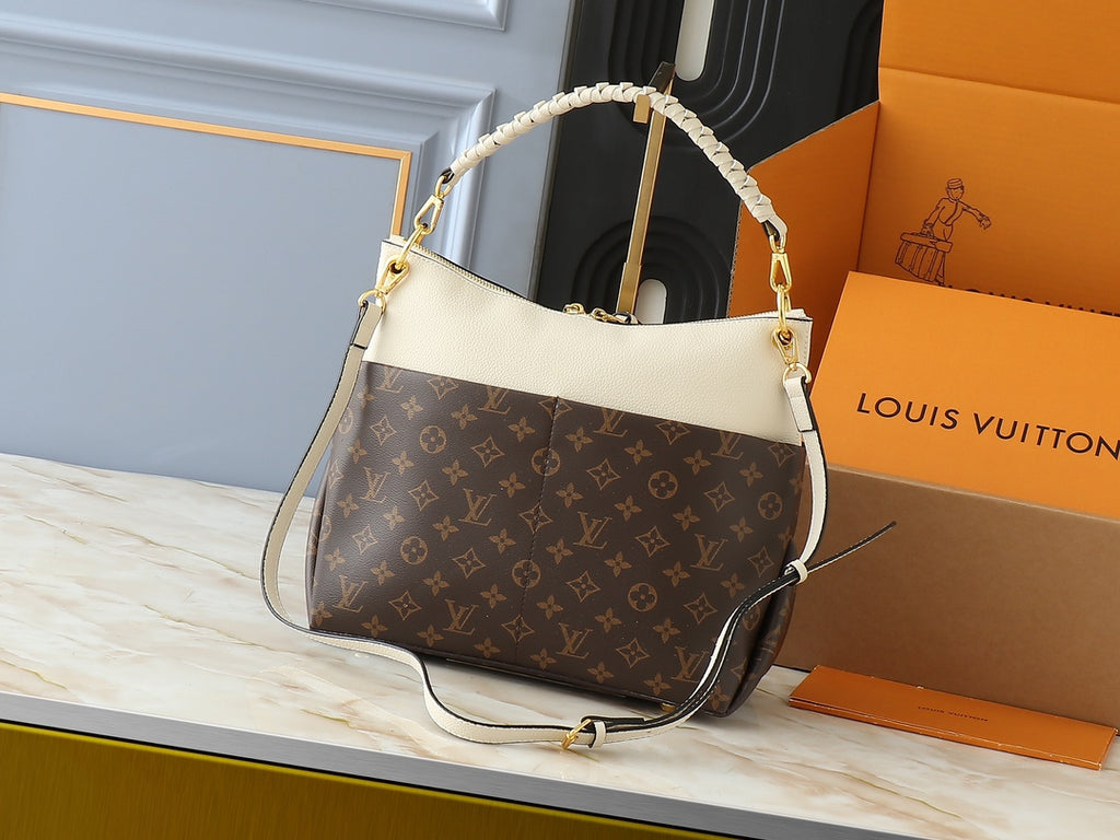 1WE115B Popular leather bag