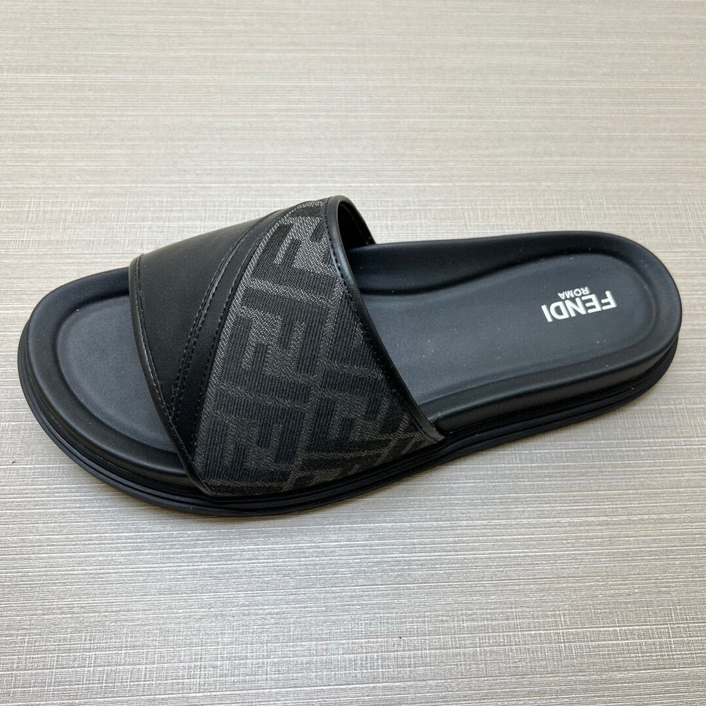 5LF223Z Popular Slippers