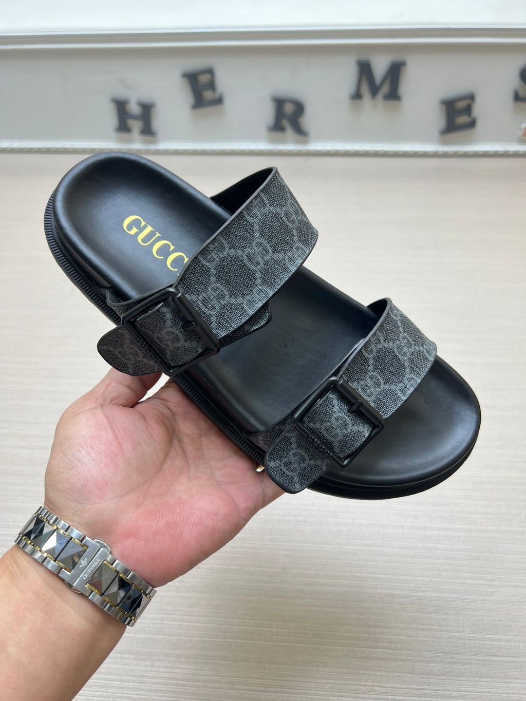 54B92Z Popular slippers