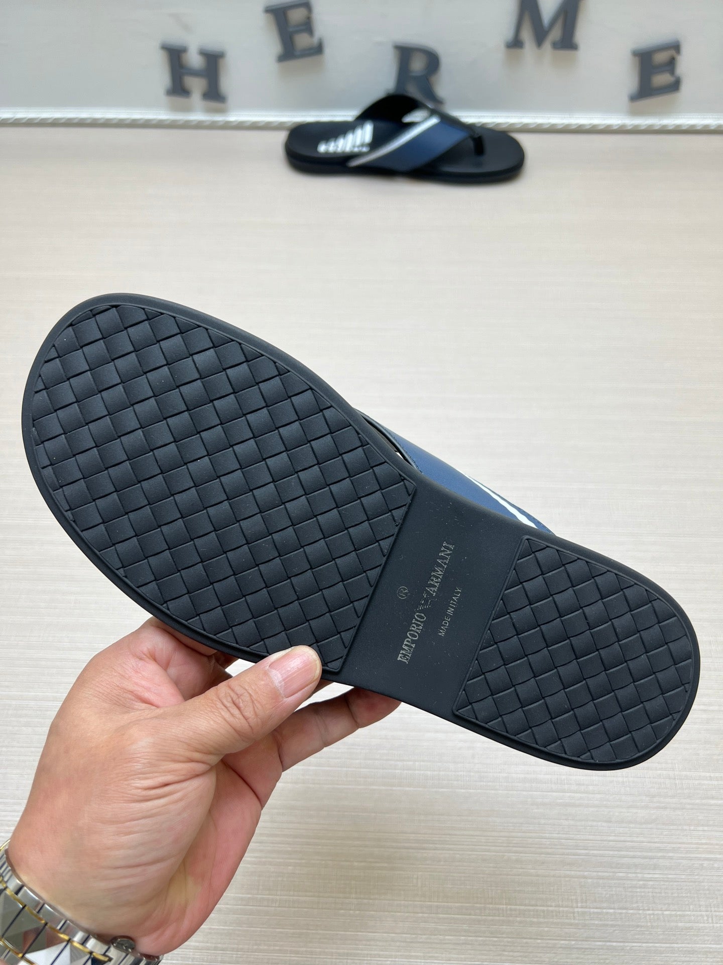 54A104Z Popular slippers