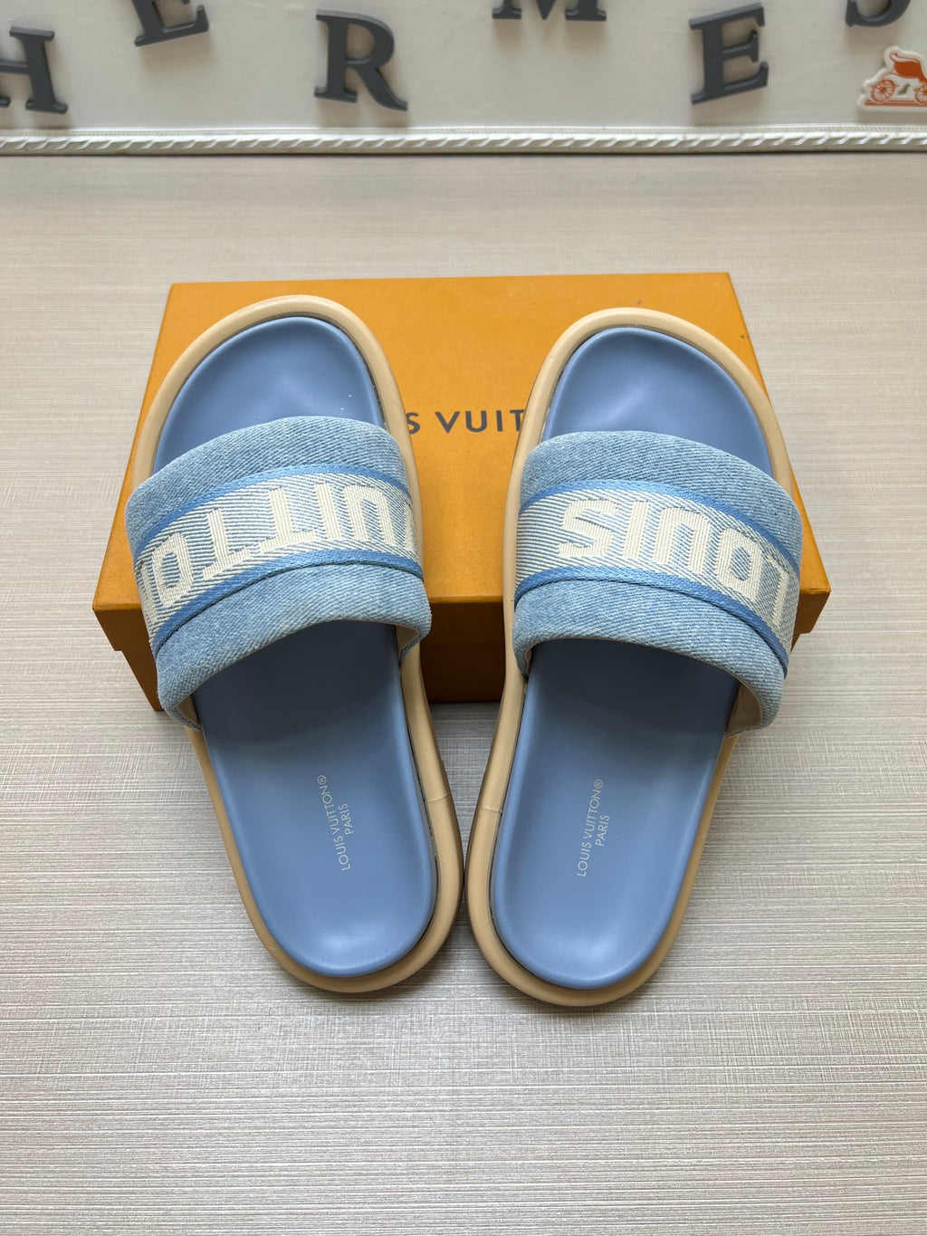 535ZE300Z Popular Slippers