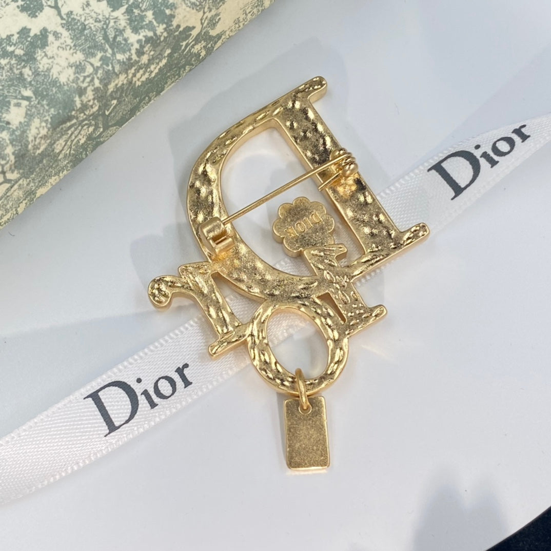 15ZD1X Popular Brooch