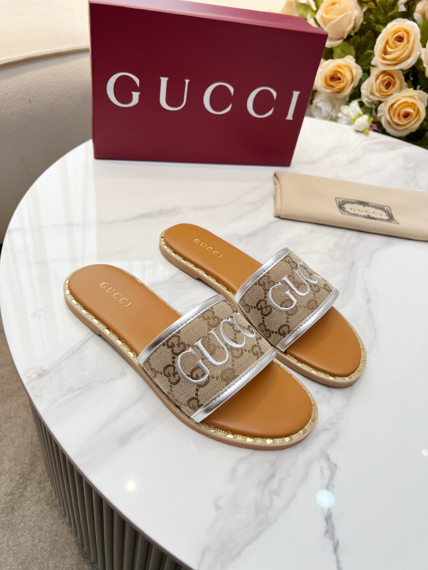 255QB29Z Popular Slippers