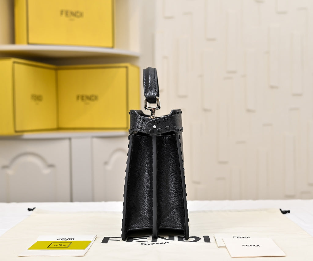 15RF136B Popular leather bag