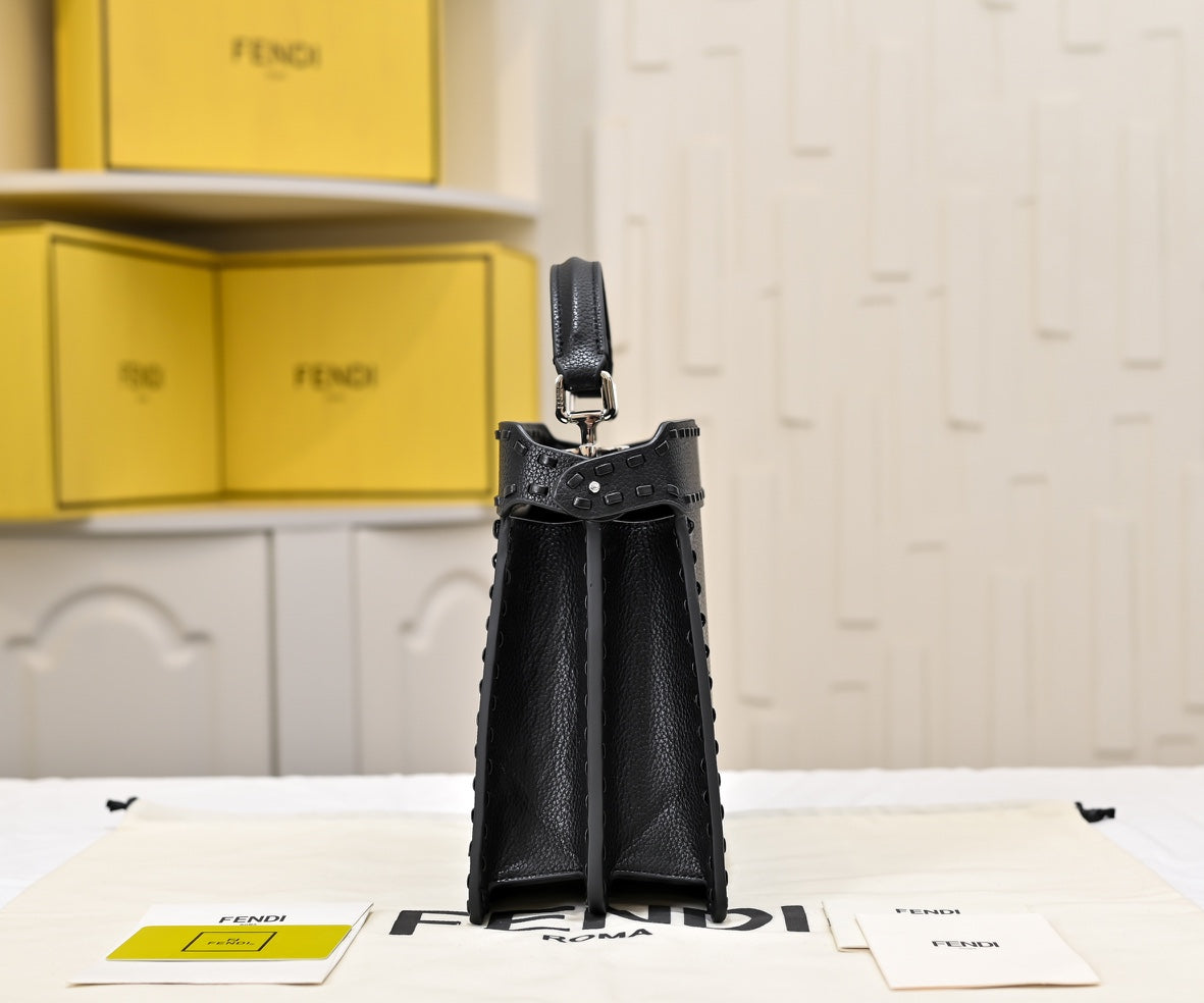 15RF136B Popular leather bag