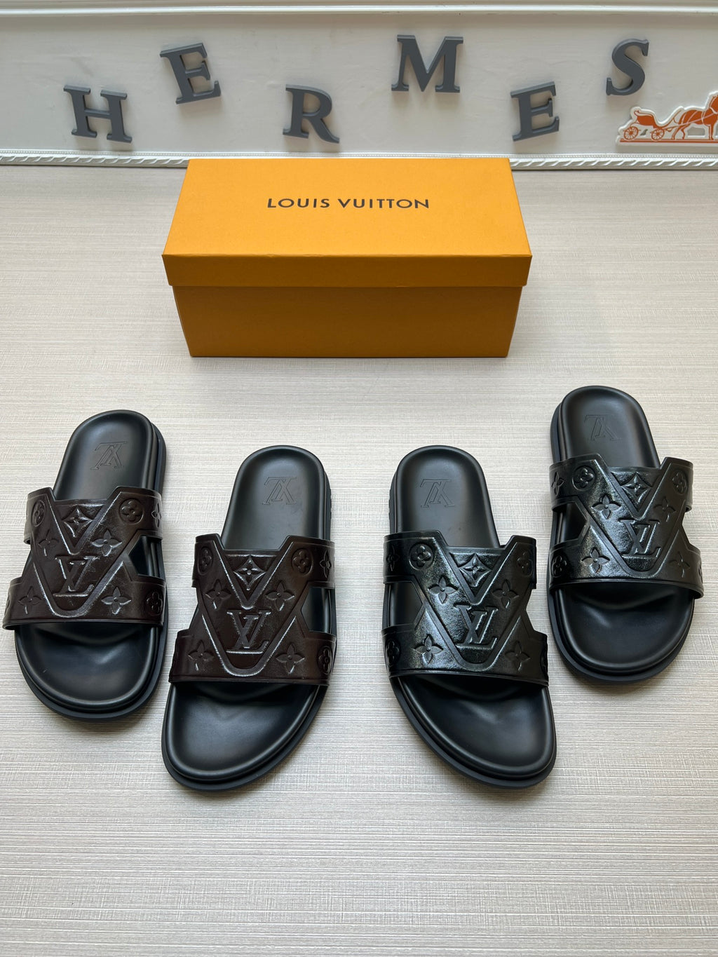 54E67Z Popular slippers