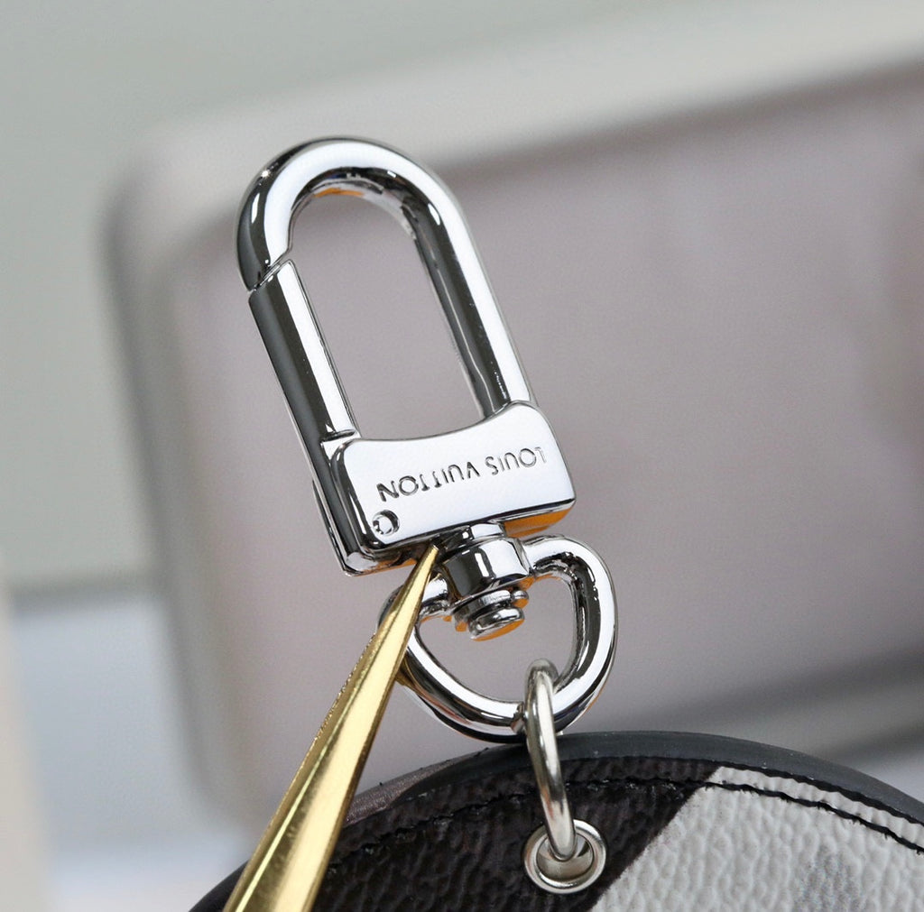 35ZE90A Popular bag 's charms accessories