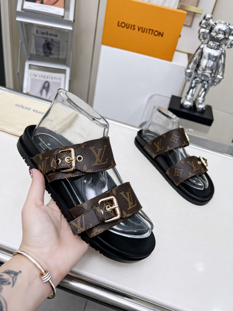Z2X66B53 Popular high-quality leather slippers