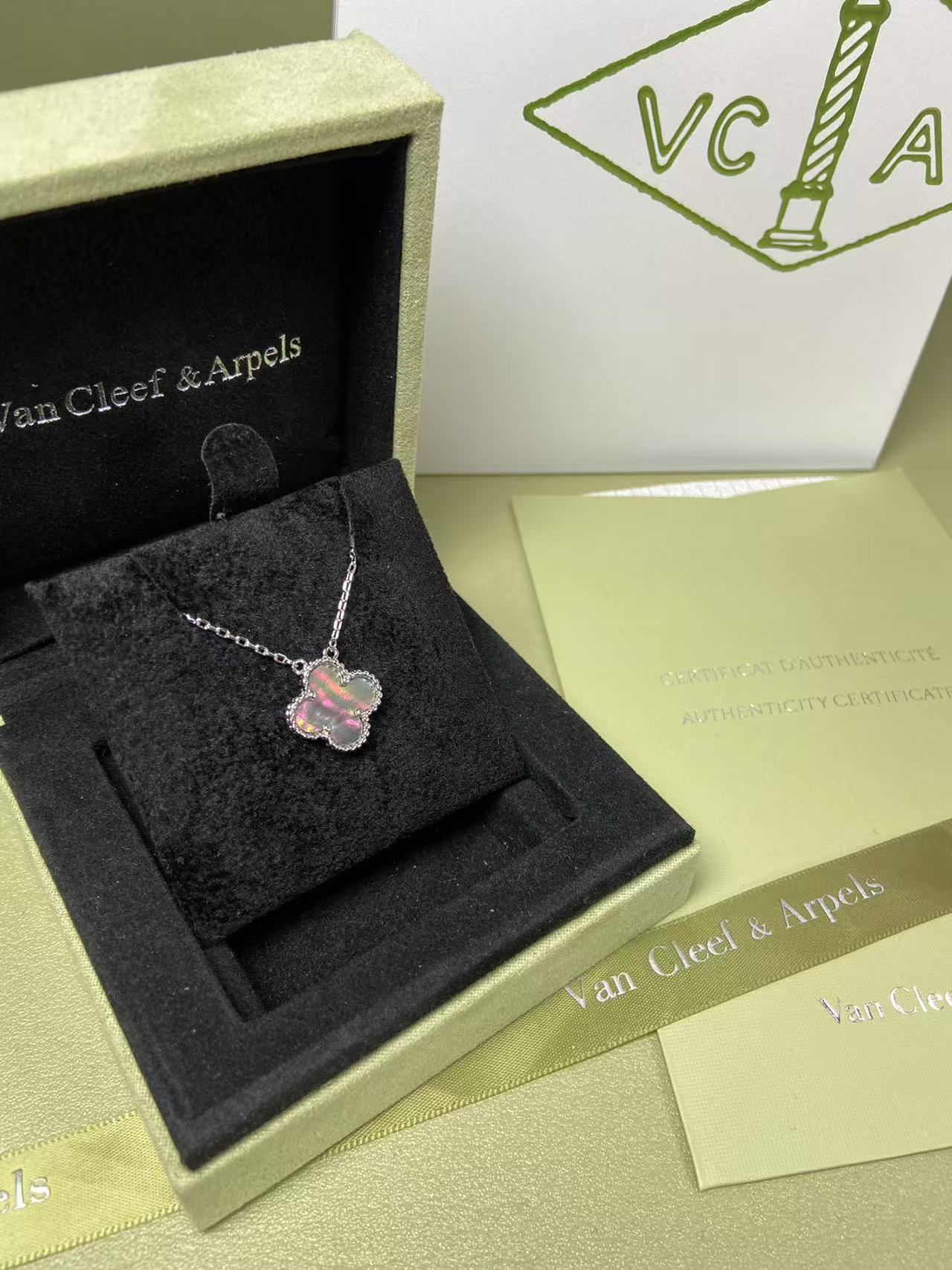 575NVA16X Popular   Necklace