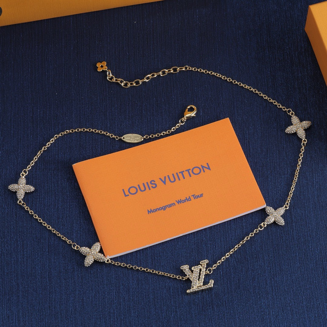 14E386X  Popular   Necklaces