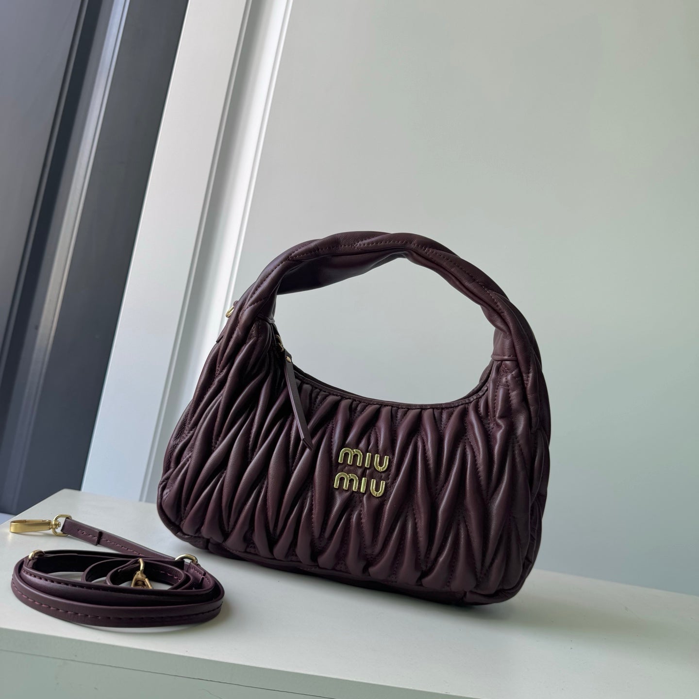 146PA120B Popular leather bag（29x24x10cm）