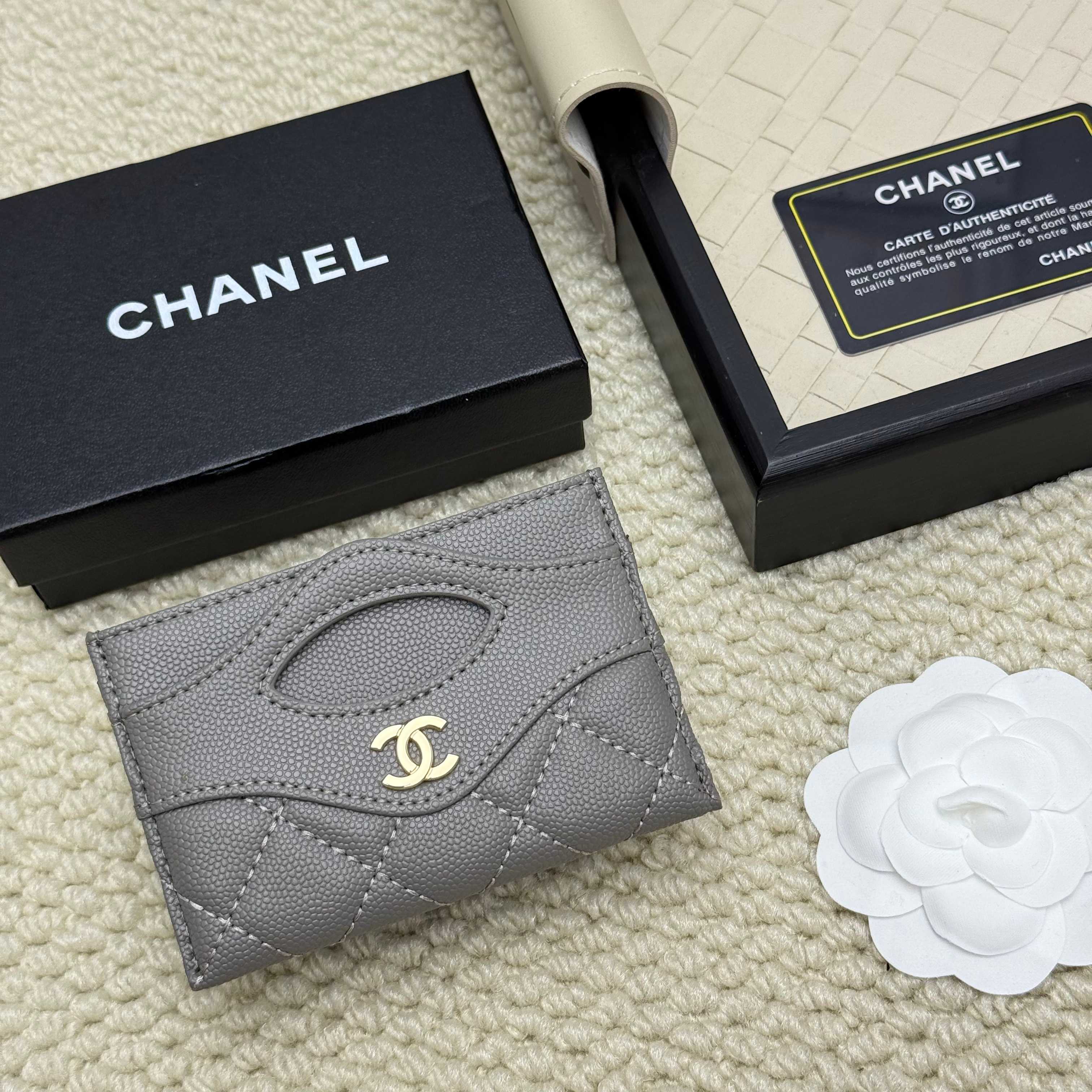 15RC153B Popular card holder