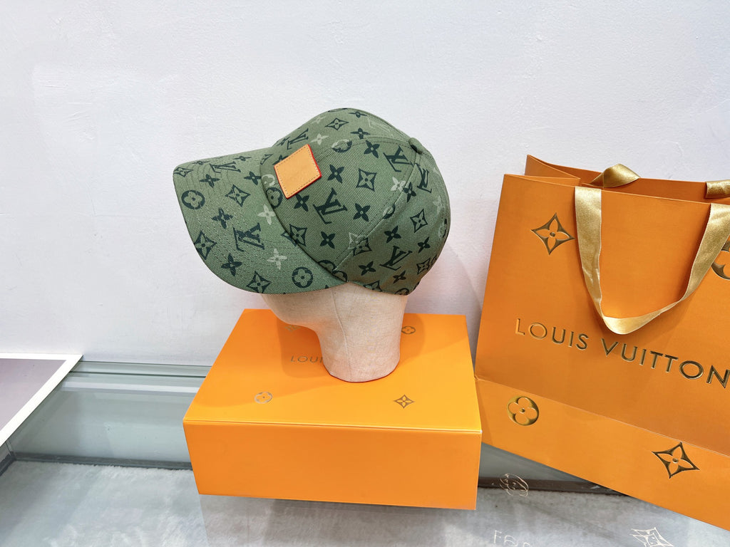 16XE20M Popular hats