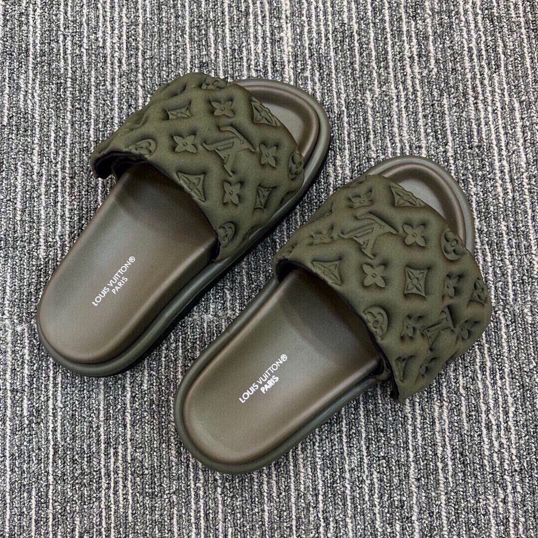 5QE13Z Popular Slippers