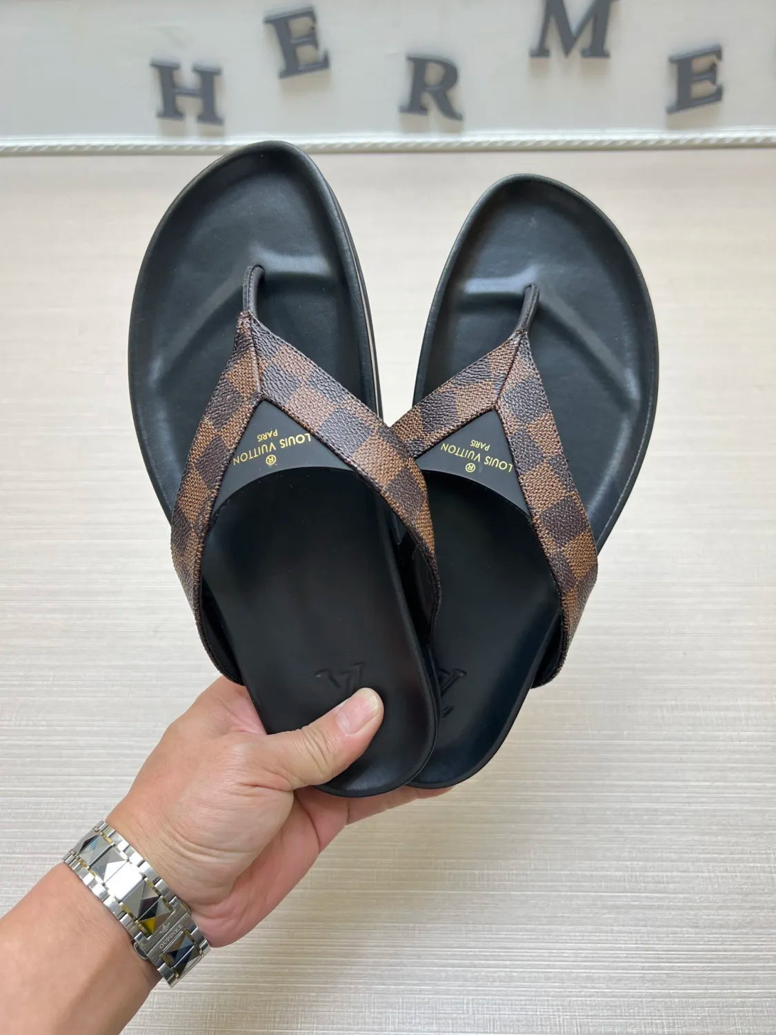54E85Z Popular slippers
