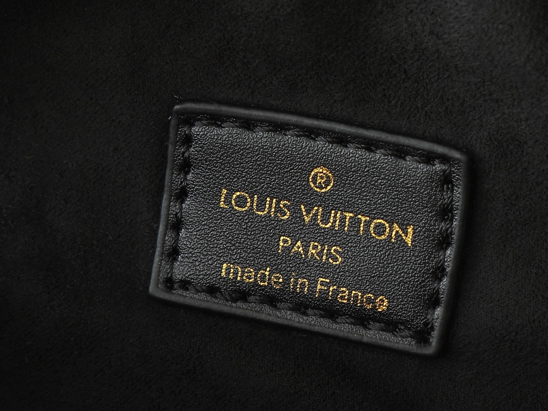 155NE59B Popular   leather bag