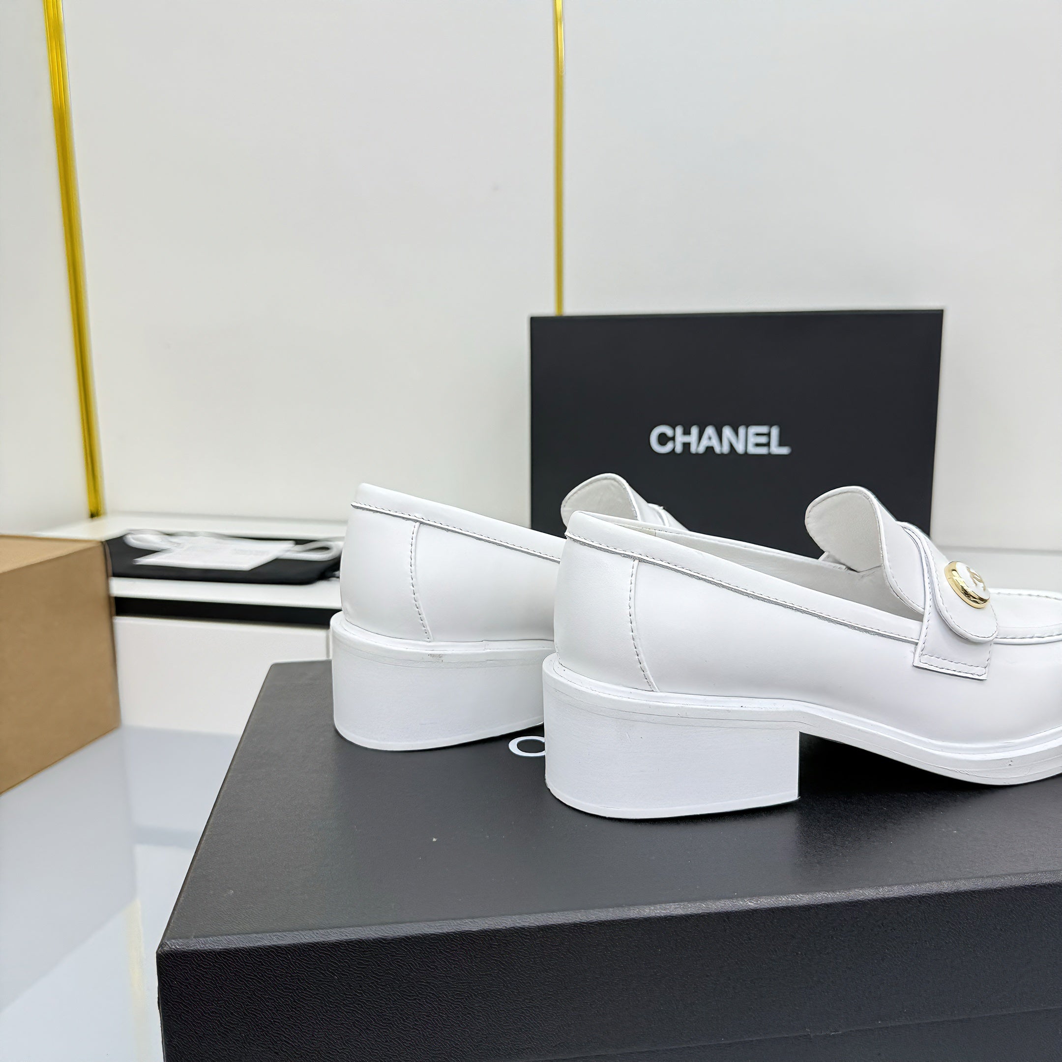 2105QC389Z Popular high-quality leather Shoes