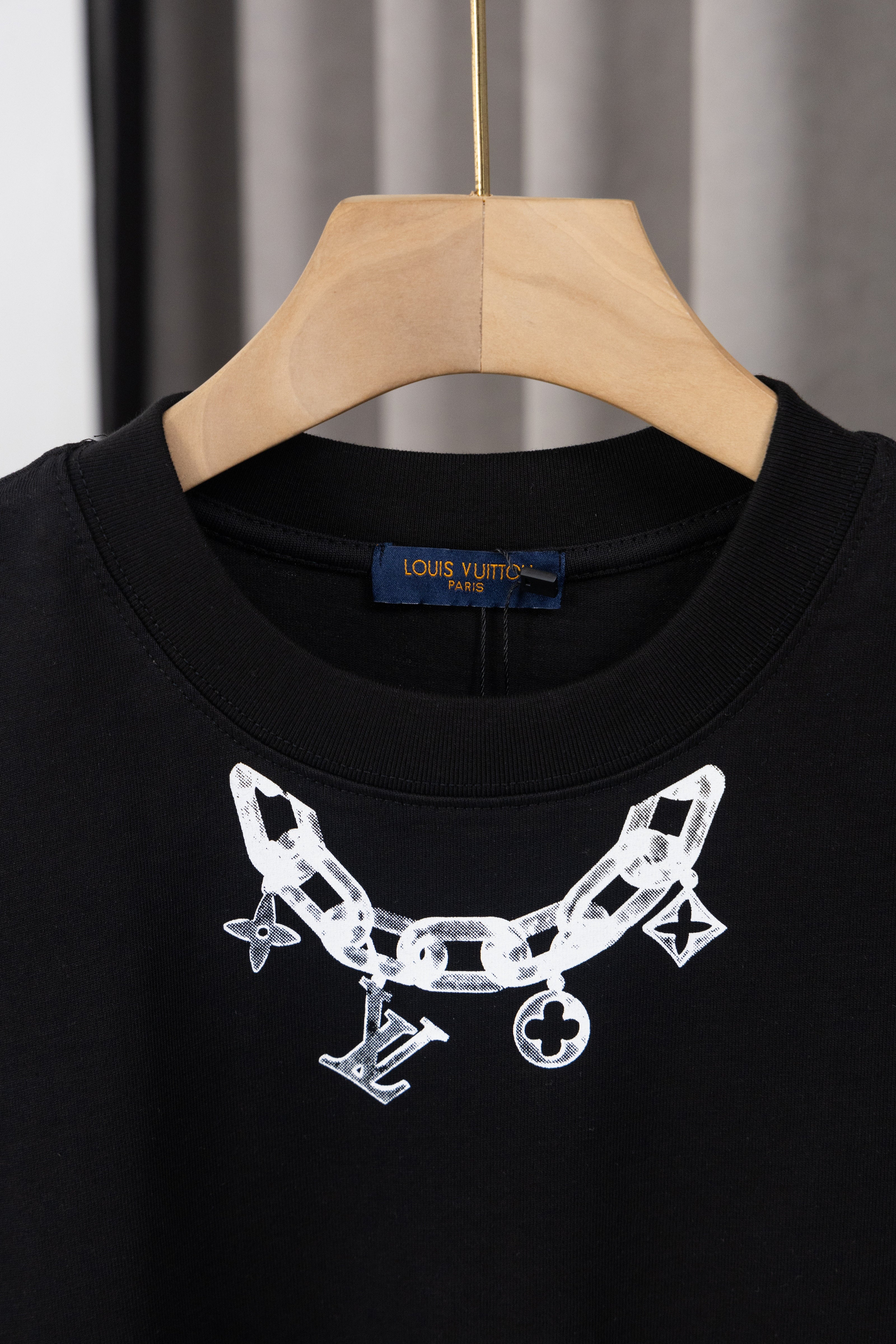 36PE137U Popular T-shirts