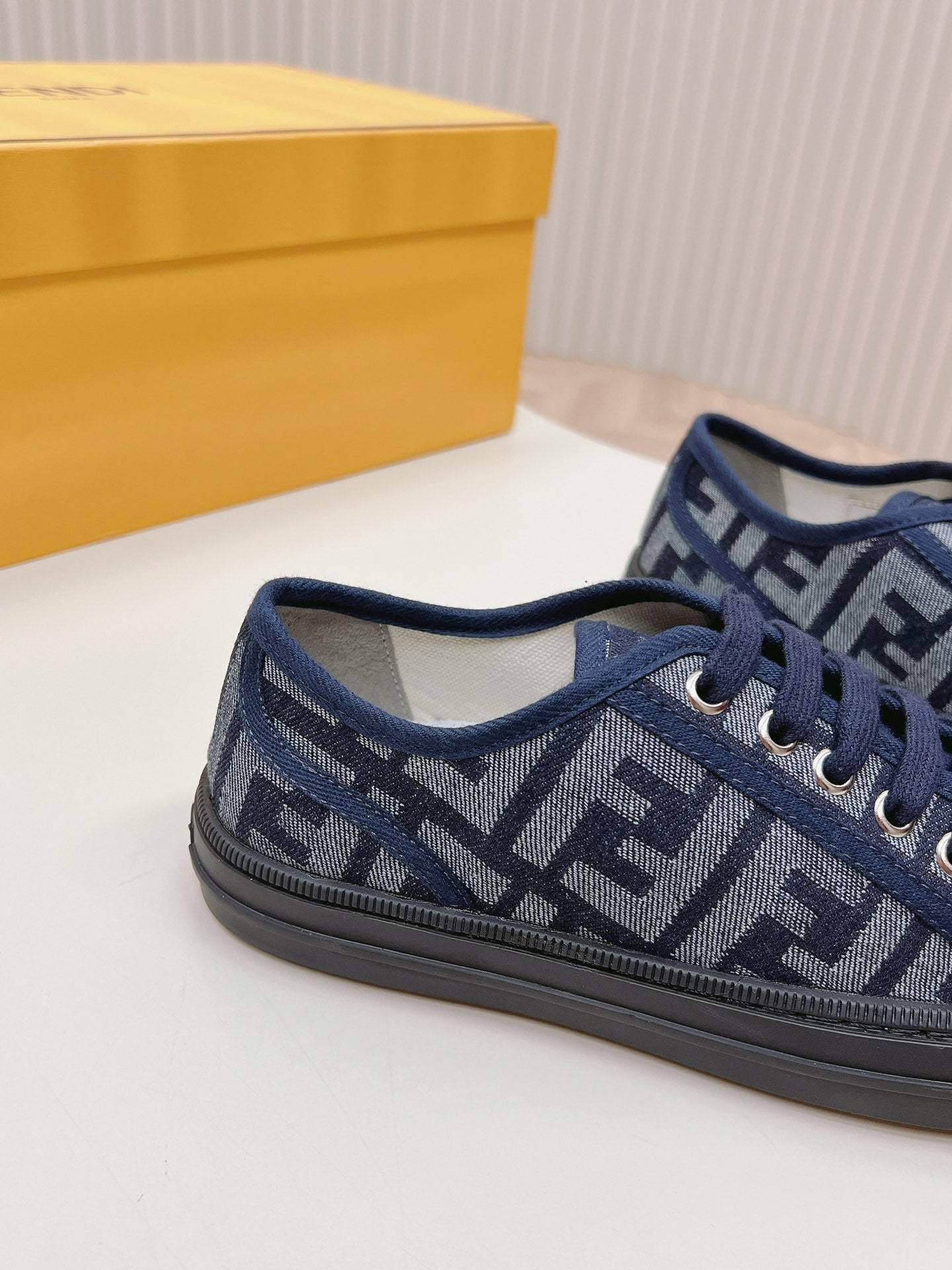 2105QF423Z Popular high-quality Shoes