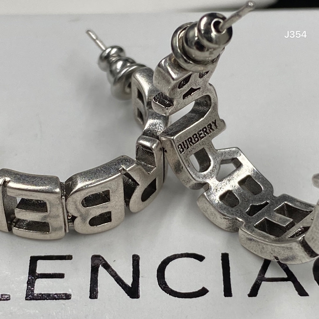14J378E Popular  Earrings