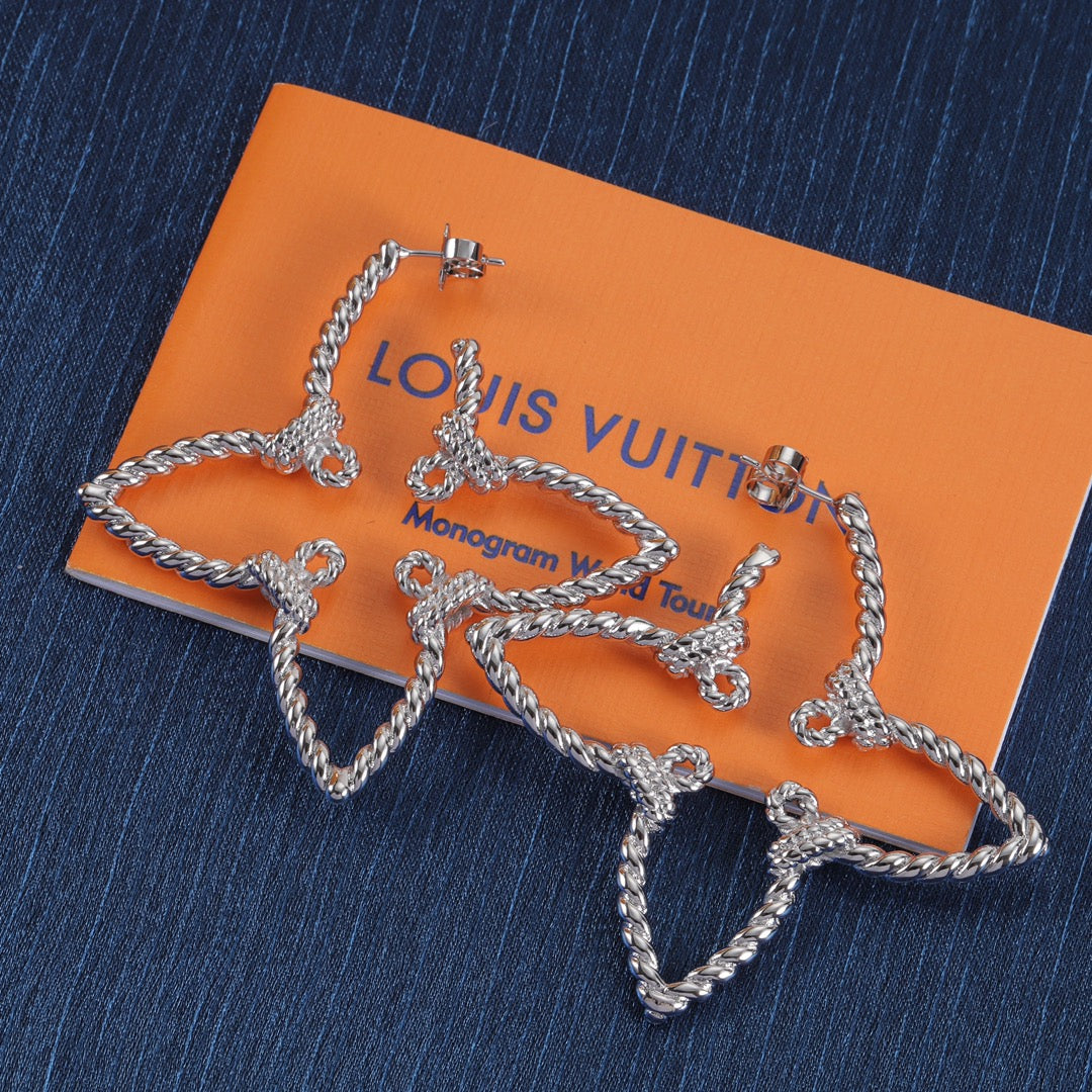 14E508E Popular  Earrings
