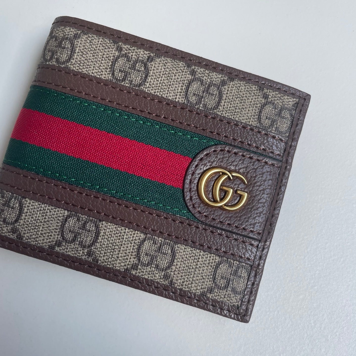 B1X46B7 Popular leather wallets ( with full packaging )