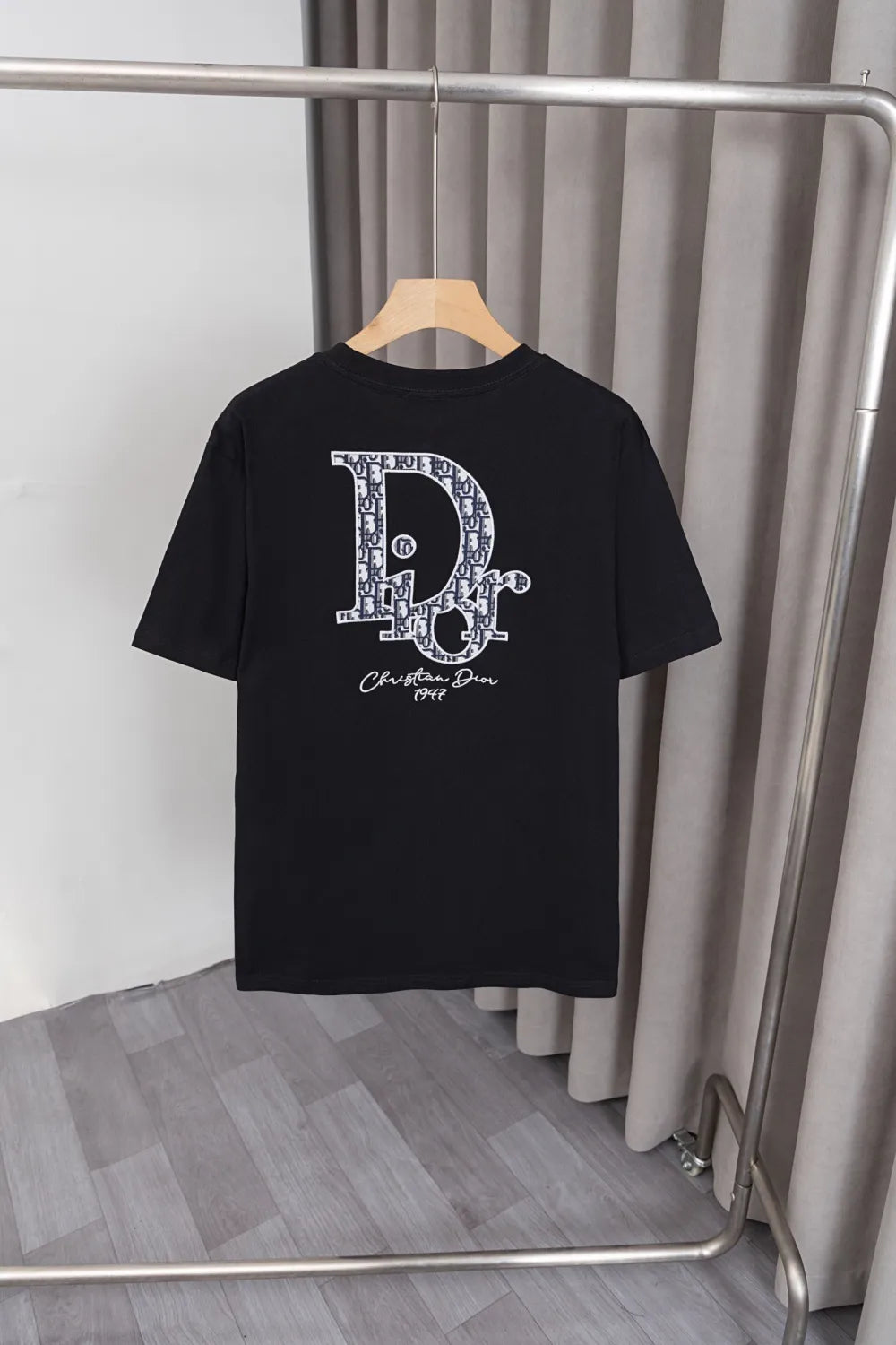 125WK15U  Popular T-shirts