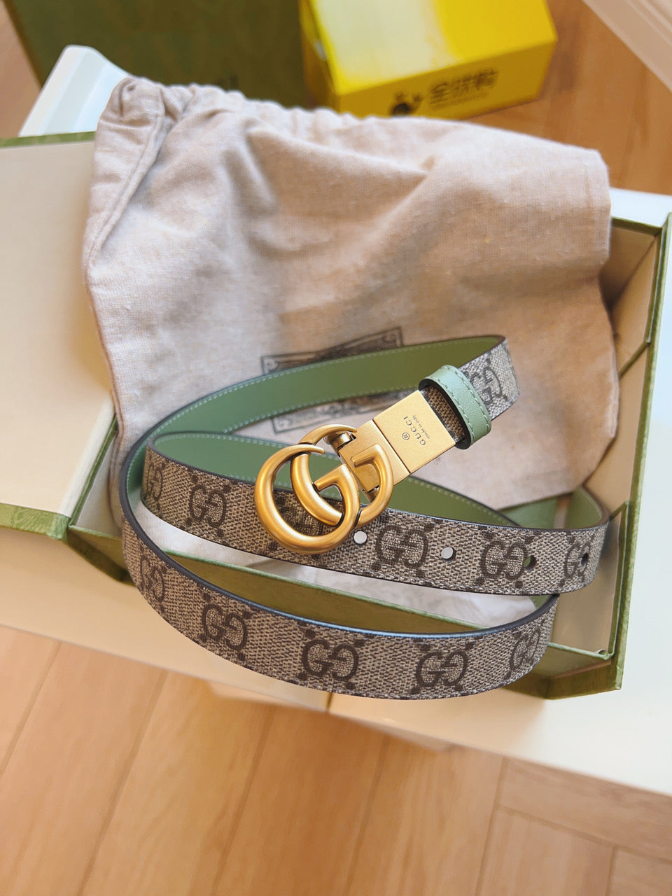 1115QB24P Popular High quality belt With full package