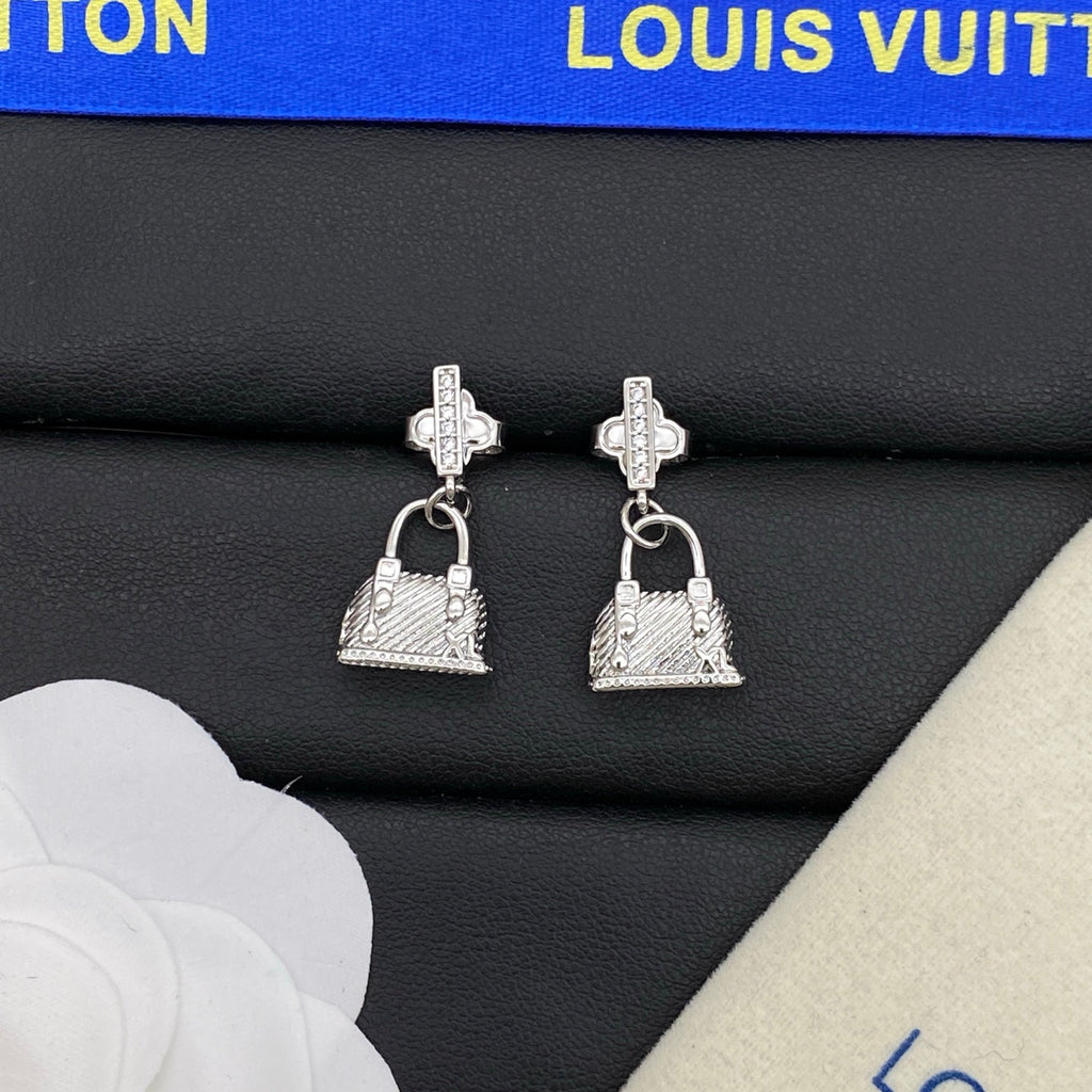 15ZE67E Popular Earrings