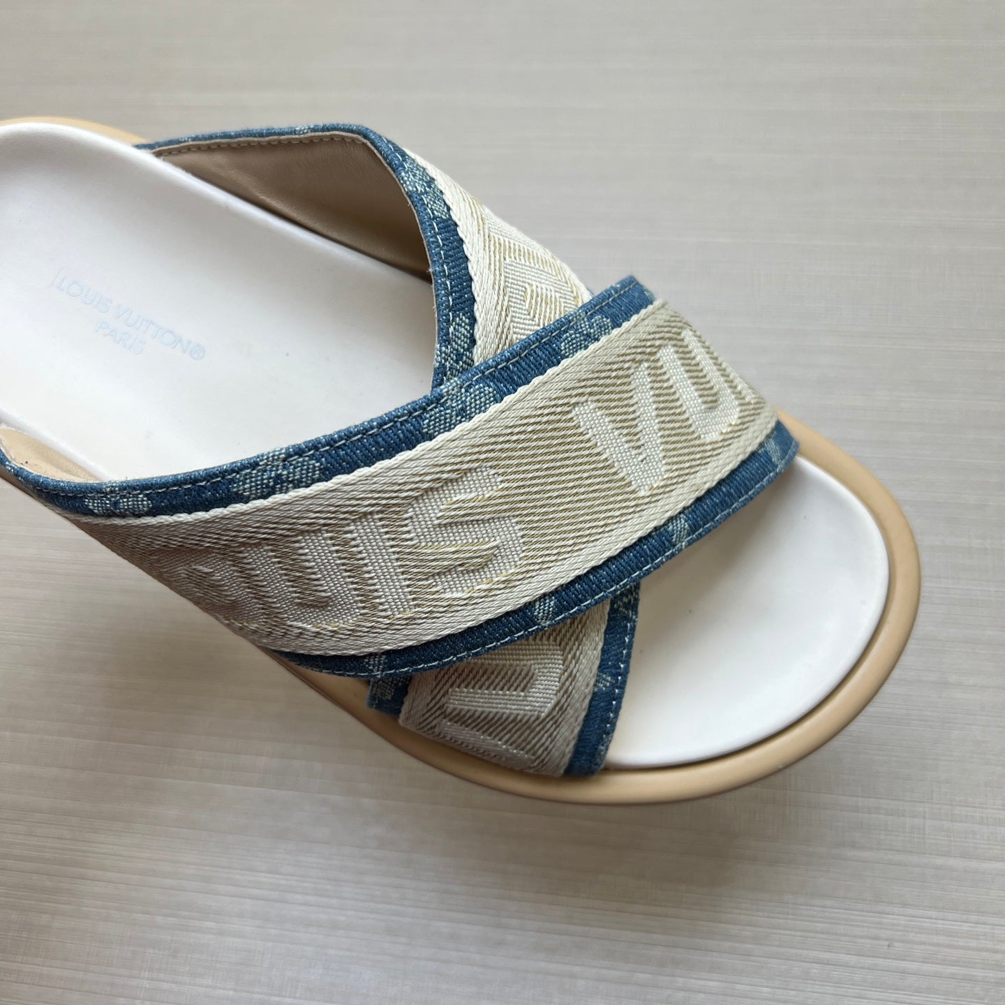 535ZE274Z Popular Slippers