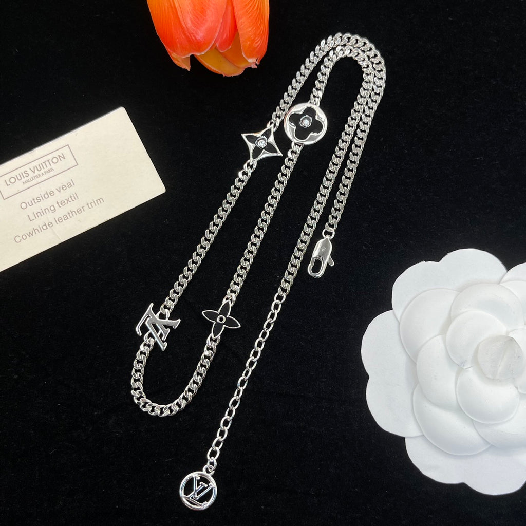 14E1001X Popular   Necklaces