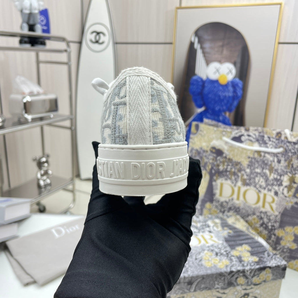 1XD65Z Popular shoes