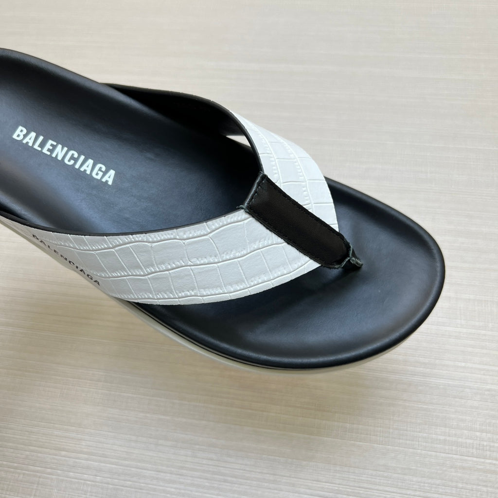 54J98Z Popular slippers