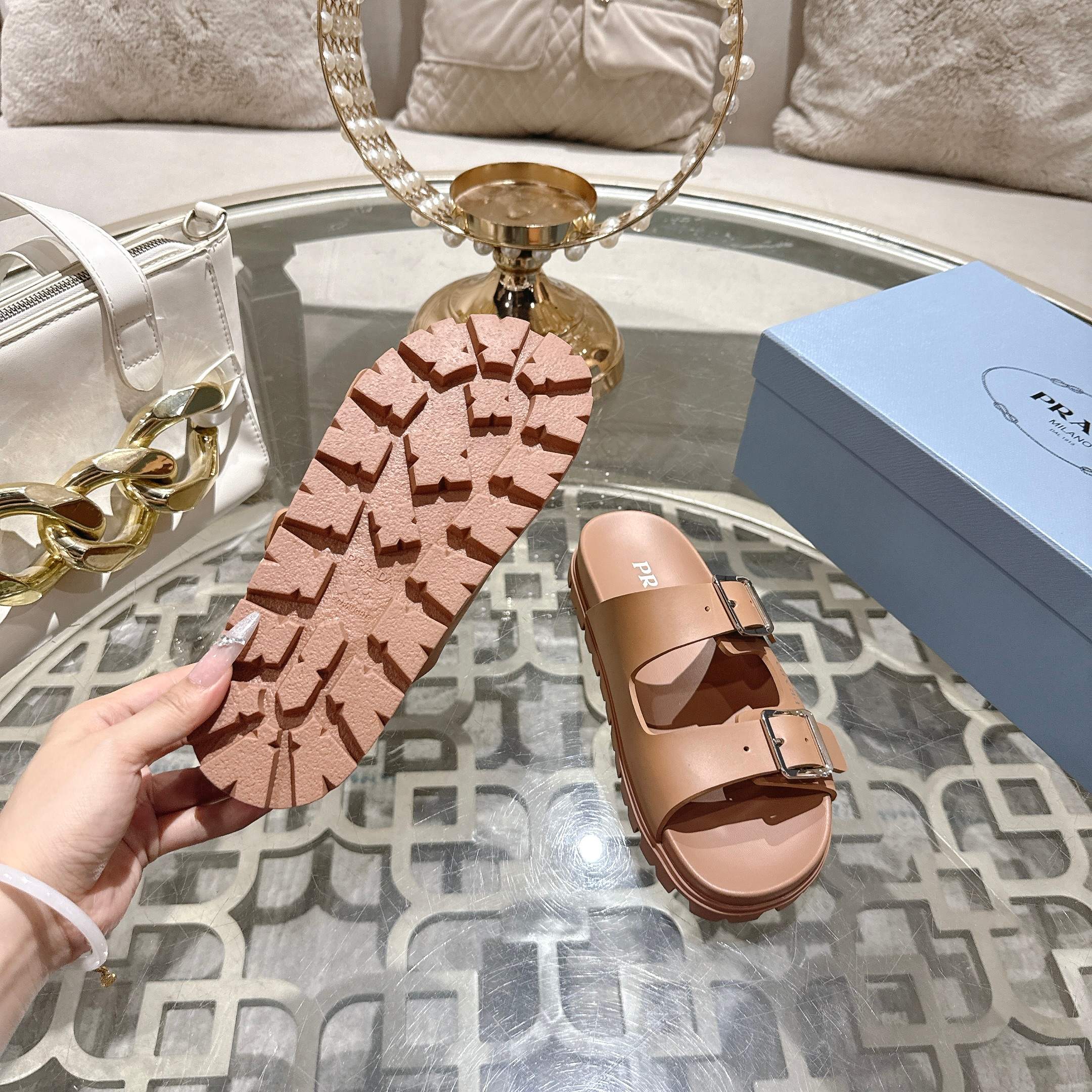 Z2N46P13 Popular high-quality Shoes