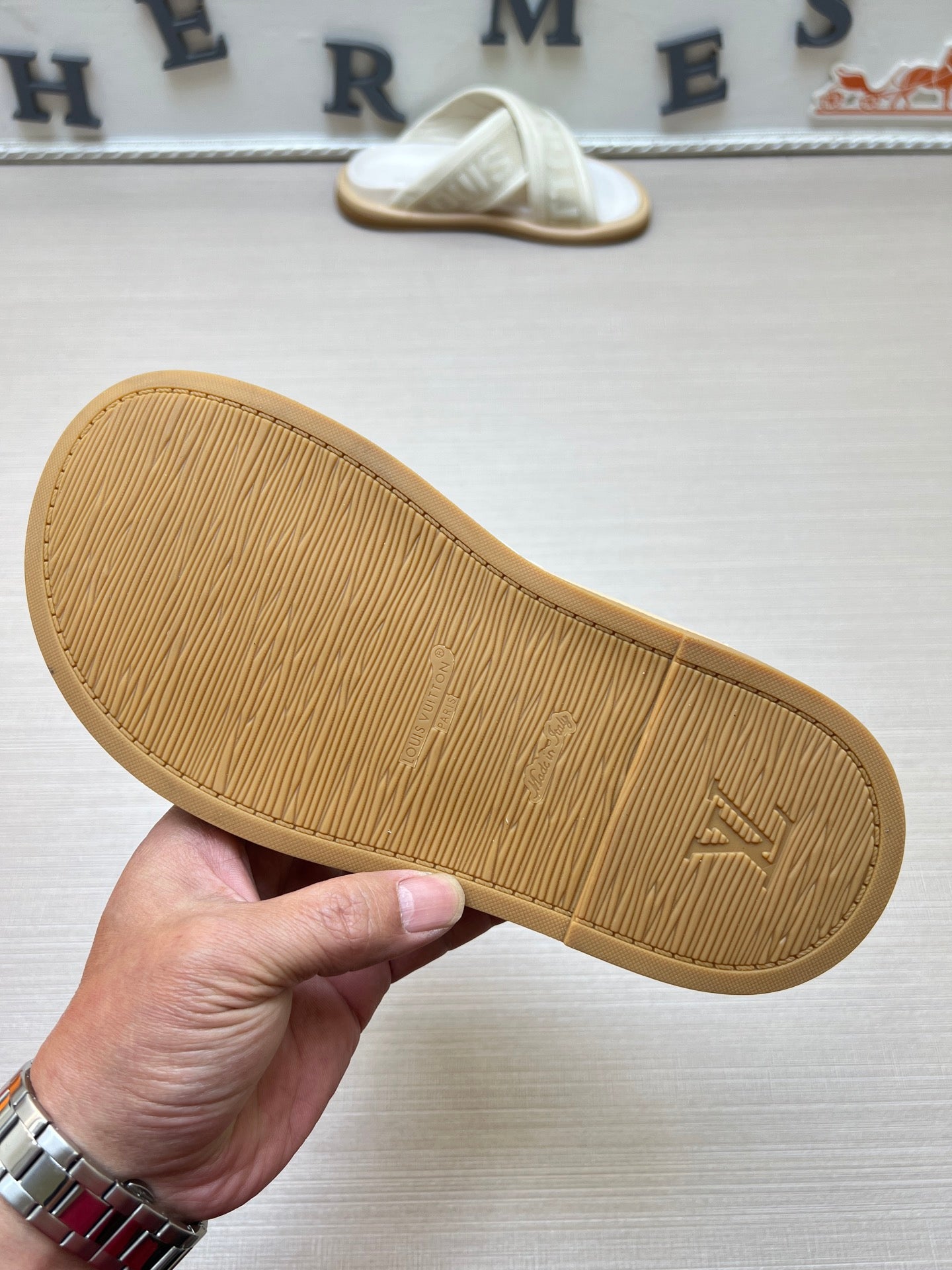 535ZE271Z Popular Slippers