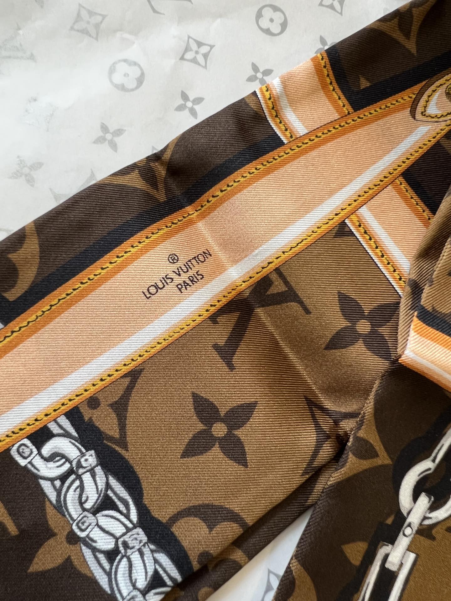 155NE92W Popular Silk Scarve