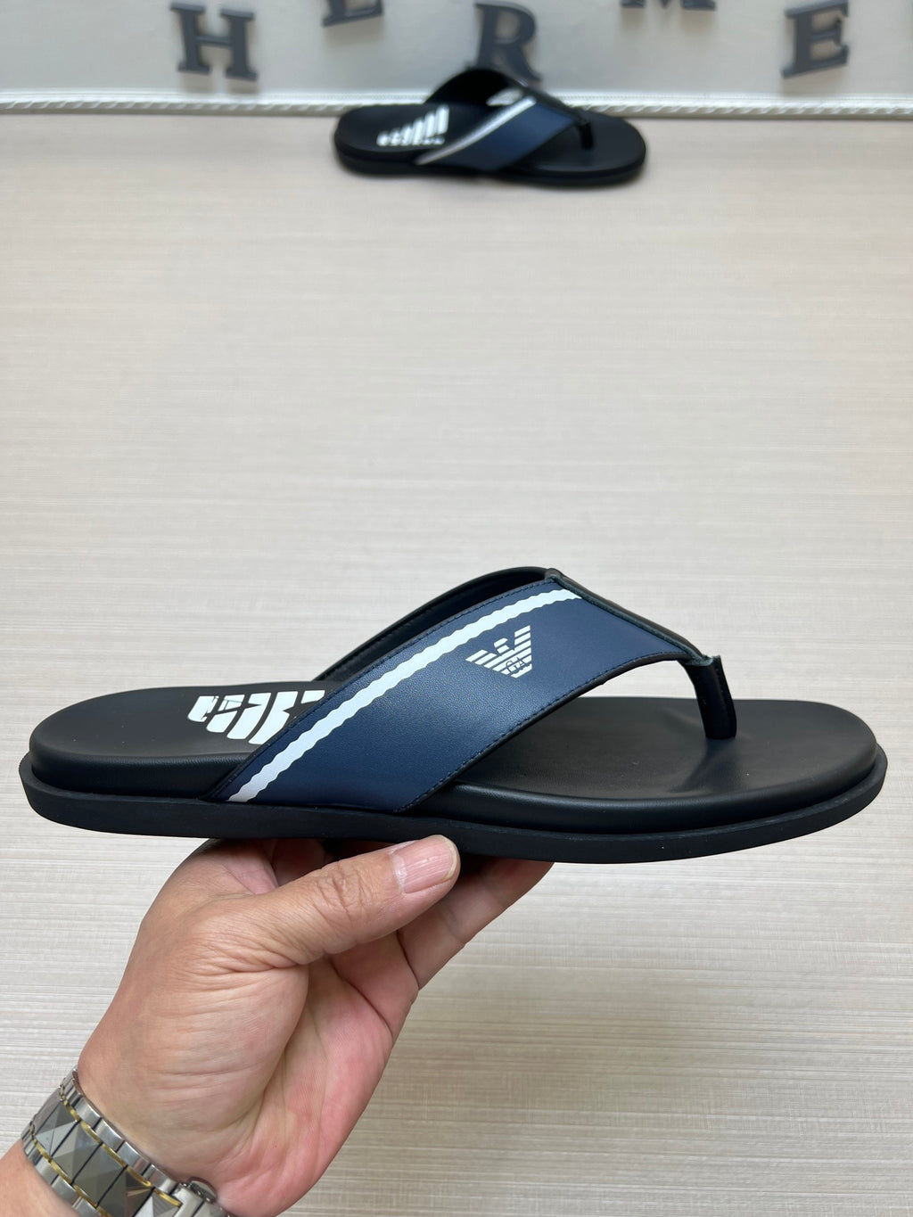 54A104Z Popular slippers
