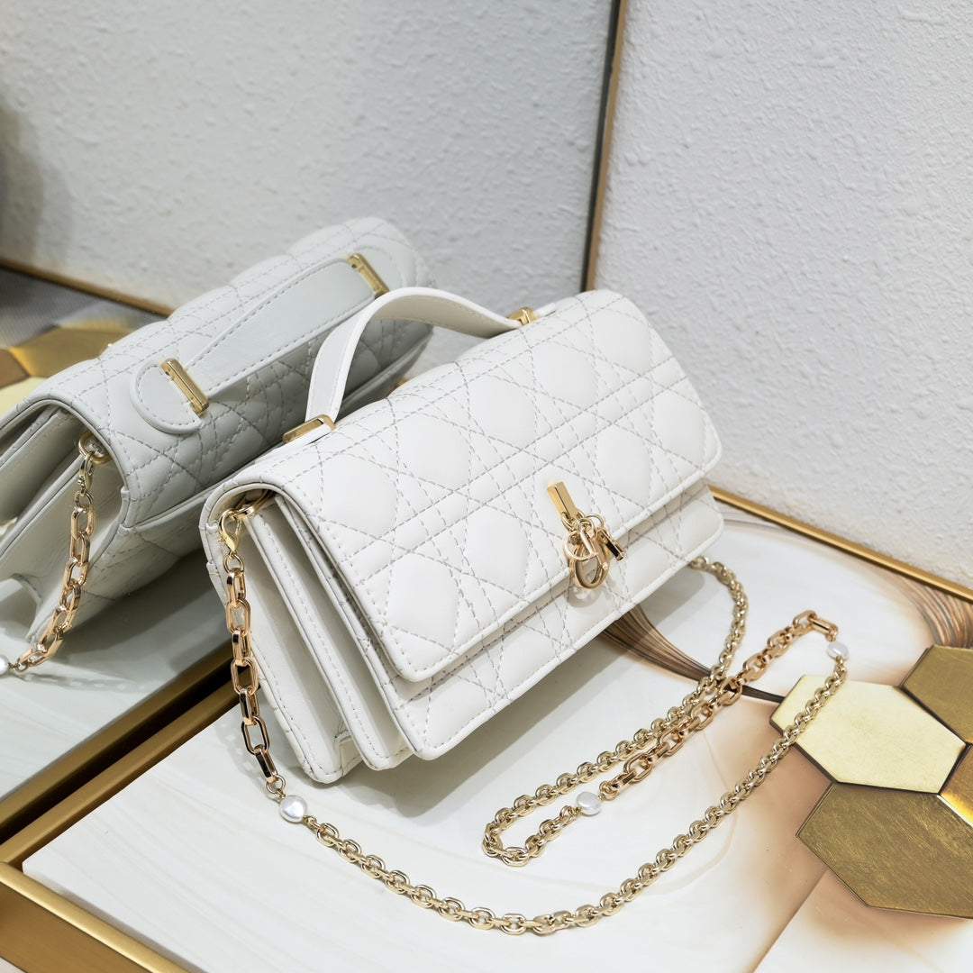 136ND28B Popular leather bag