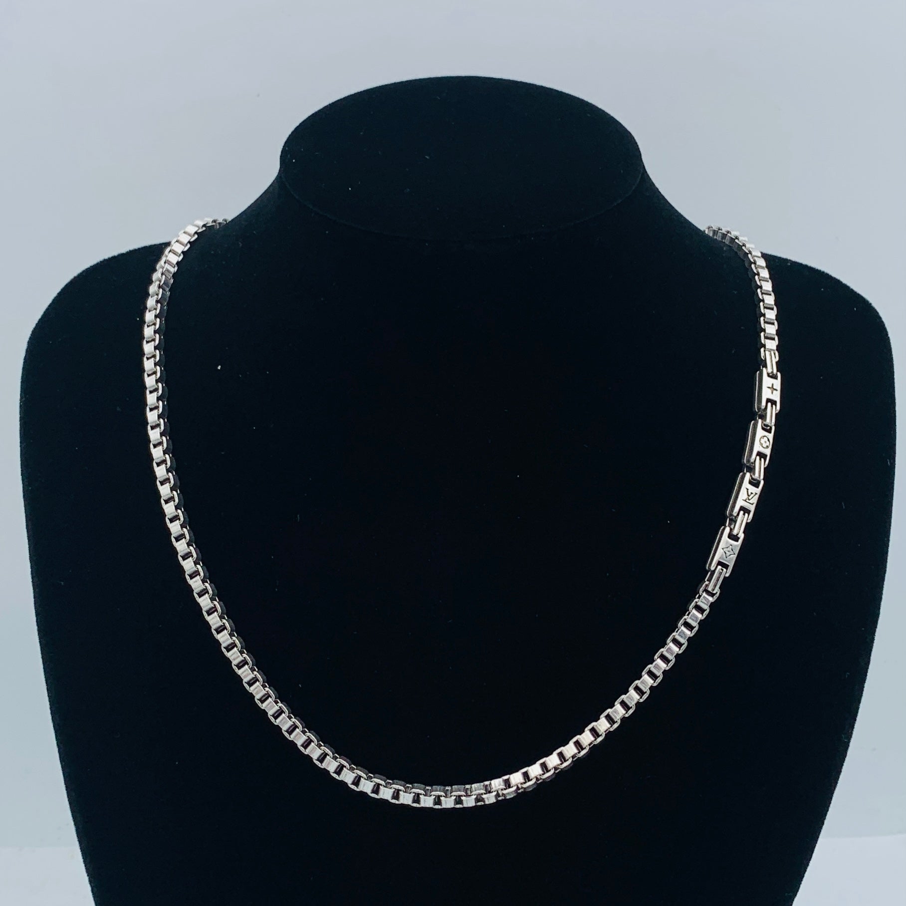 175RE21X Popular   Necklaces
