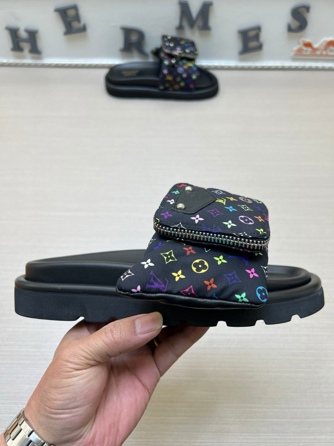 5QE1Z Popular Slippers