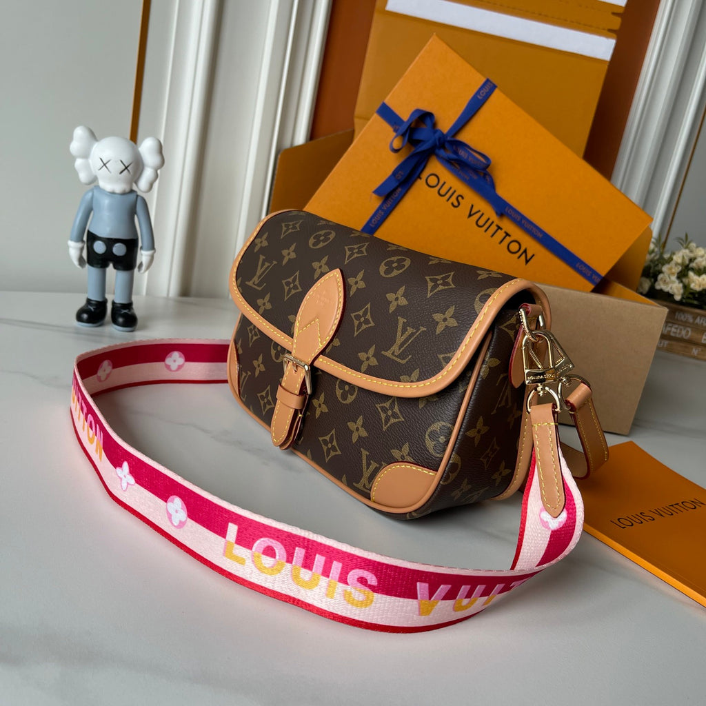 136PE38B Popular leather bag