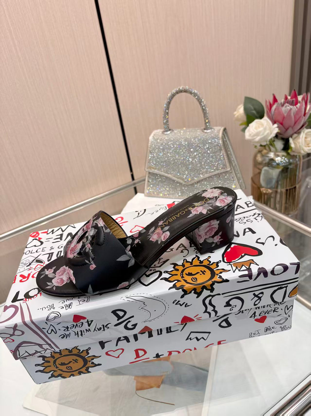 Z2X66A43 Popular high-quality leather slippers