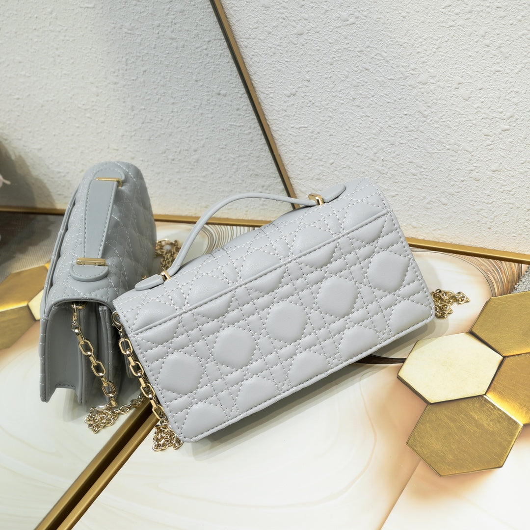 136ND29B Popular leather bag