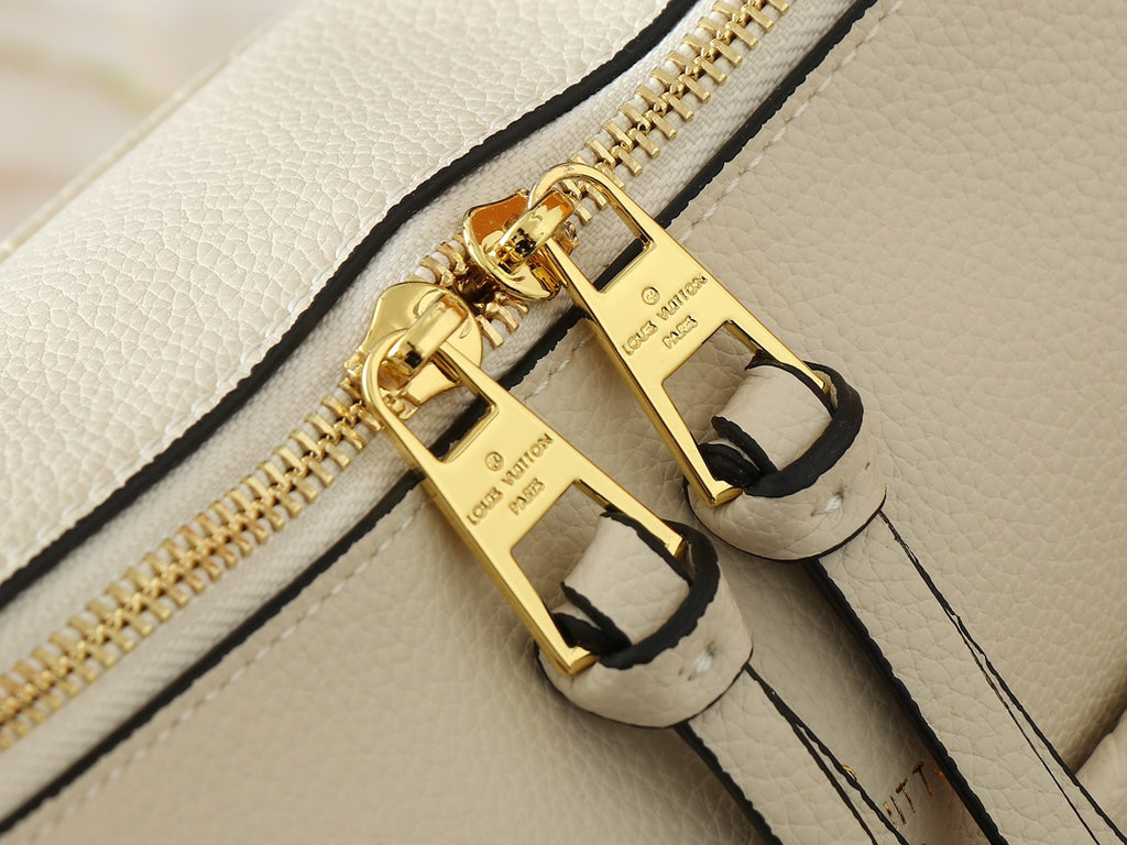 1WE115B Popular leather bag