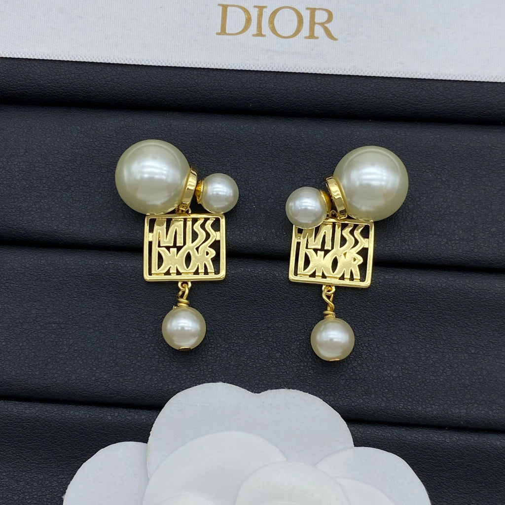 14D1068E Popular Earrings